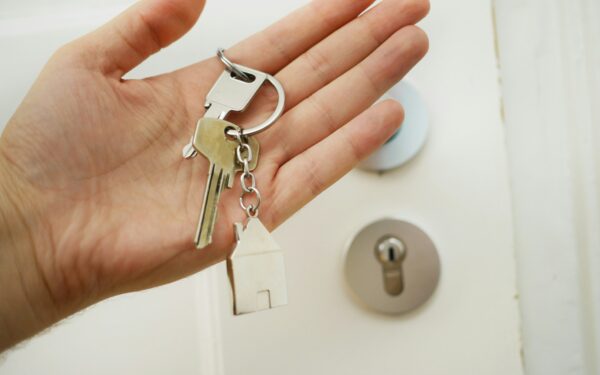 Est-ce le moment de renegocier son pret immobilier ICC Finance